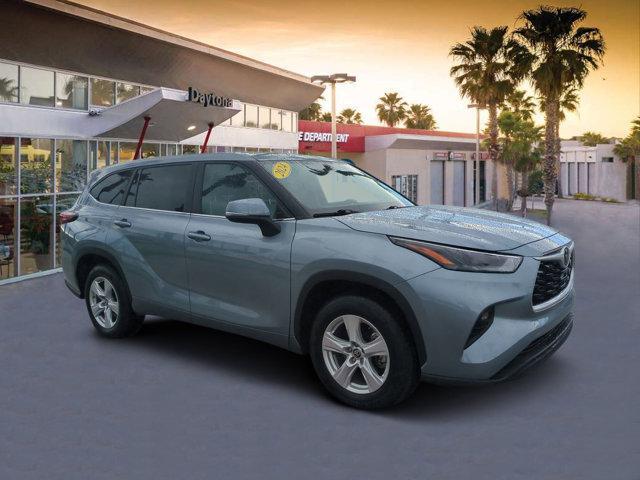 used 2024 Toyota Highlander car, priced at $39,318