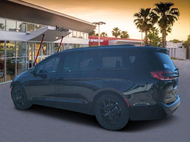 new 2025 Chrysler Pacifica car, priced at $48,944