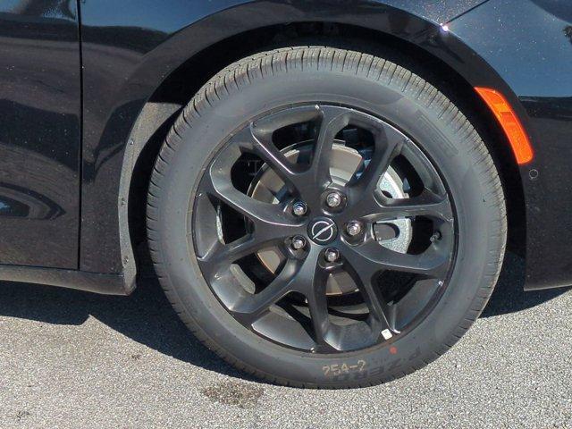 new 2025 Chrysler Pacifica car, priced at $48,944