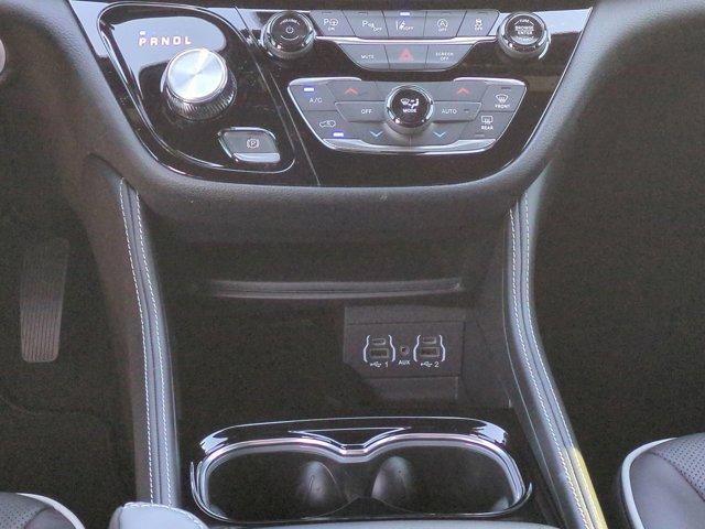 new 2025 Chrysler Pacifica car, priced at $48,944