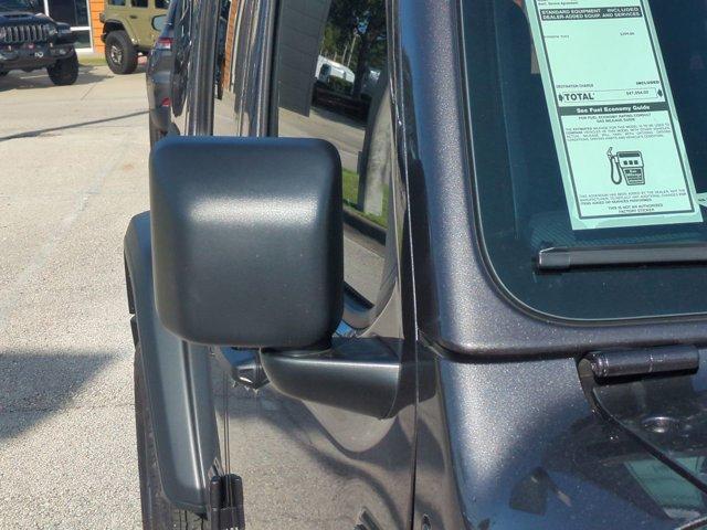 new 2025 Jeep Wrangler car, priced at $43,595