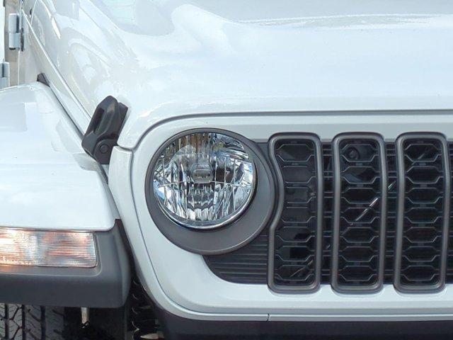 new 2024 Jeep Gladiator car