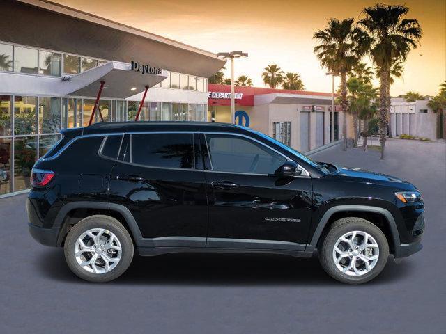 new 2025 Jeep Compass car, priced at $30,360