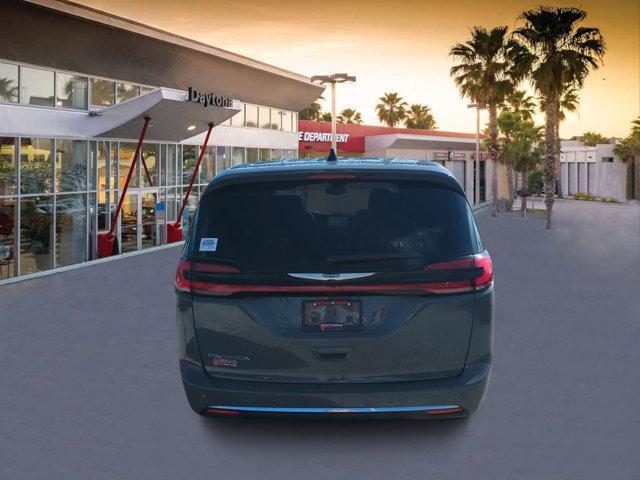 new 2025 Chrysler Pacifica car, priced at $38,646