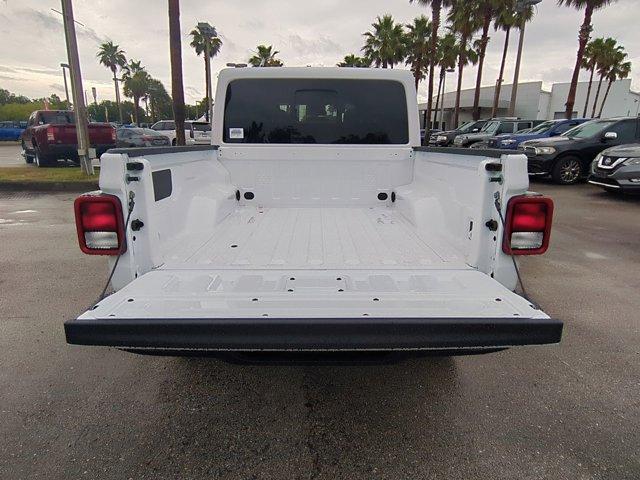 new 2025 Jeep Gladiator car, priced at $44,961