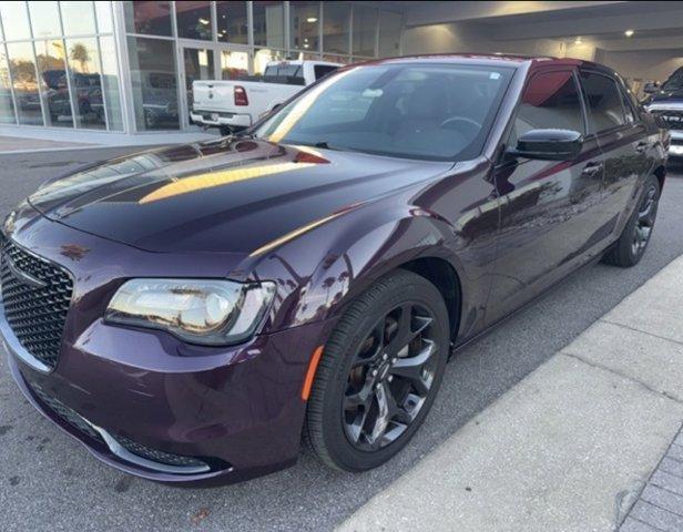 used 2021 Chrysler 300 car, priced at $25,999