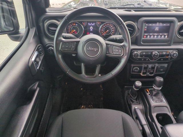 used 2022 Jeep Gladiator car, priced at $34,283