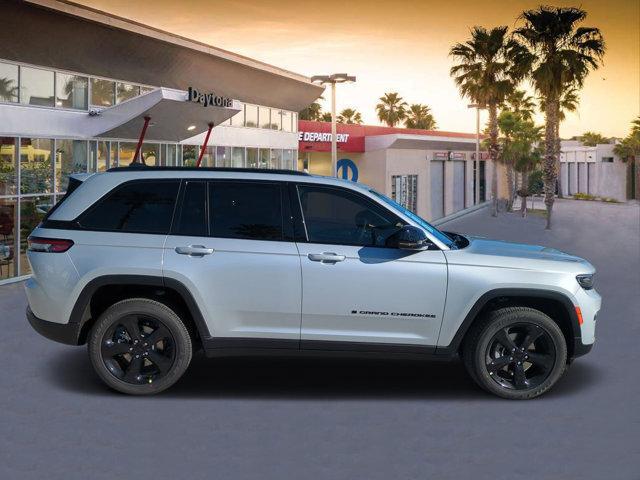 new 2025 Jeep Grand Cherokee car, priced at $43,819