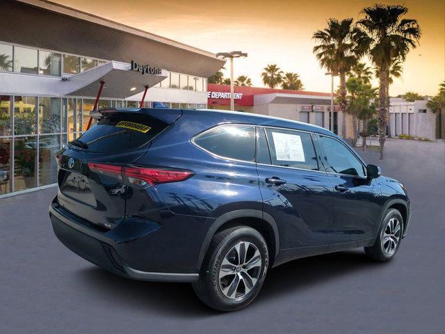used 2021 Toyota Highlander car, priced at $28,455