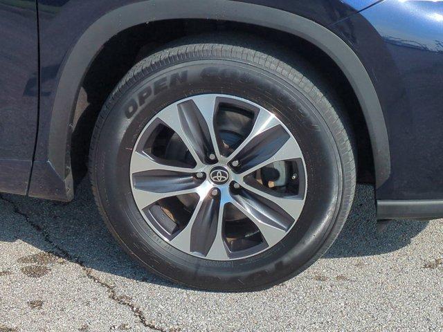 used 2021 Toyota Highlander car, priced at $28,455