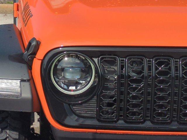 new 2025 Jeep Wrangler car, priced at $52,379