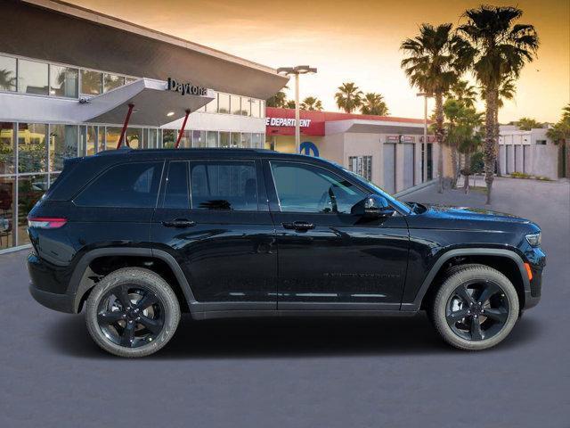 new 2025 Jeep Grand Cherokee car, priced at $49,429