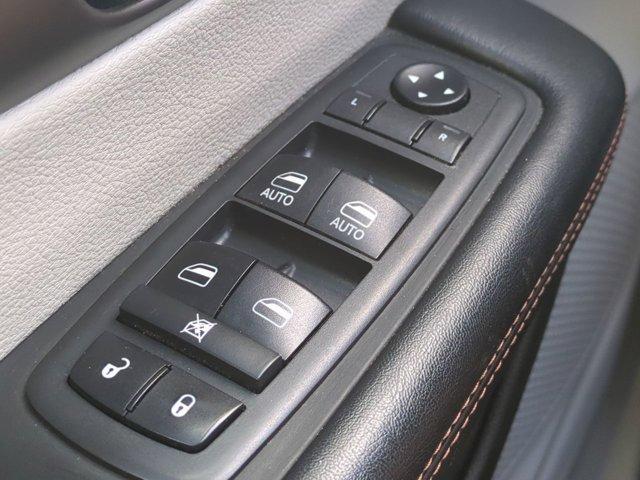 used 2019 Chrysler Pacifica car, priced at $15,582