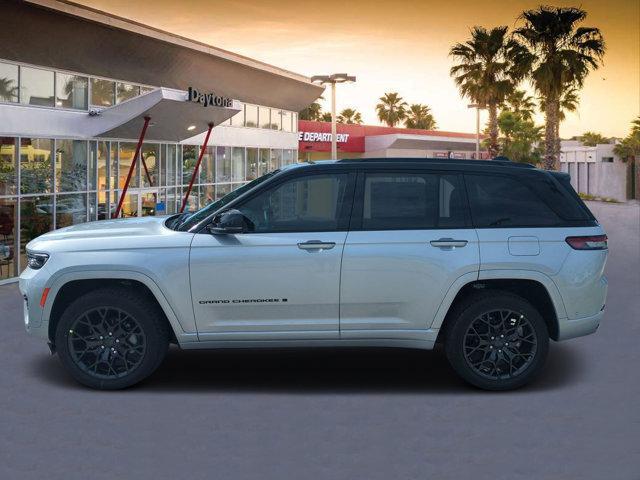 new 2025 Jeep Grand Cherokee car, priced at $65,443