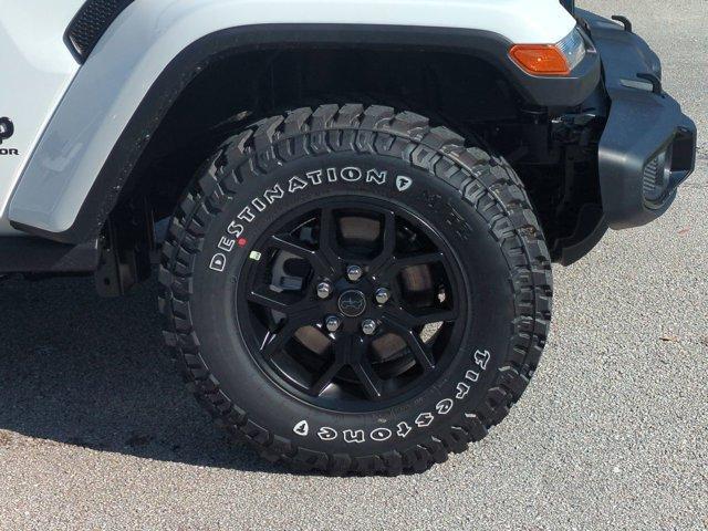 new 2025 Jeep Gladiator car, priced at $46,639