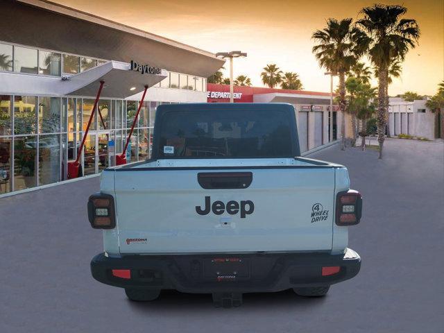 new 2025 Jeep Gladiator car, priced at $46,639
