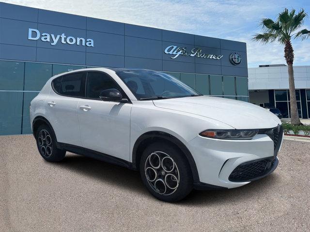 new 2025 Alfa Romeo Tonale car, priced at $36,437