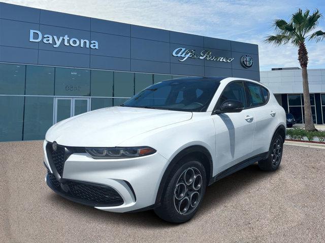 new 2025 Alfa Romeo Tonale car, priced at $36,437