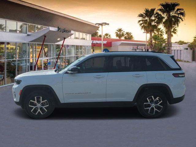 used 2024 Jeep Grand Cherokee car, priced at $40,999