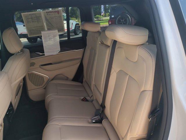 used 2024 Jeep Grand Cherokee car, priced at $40,999