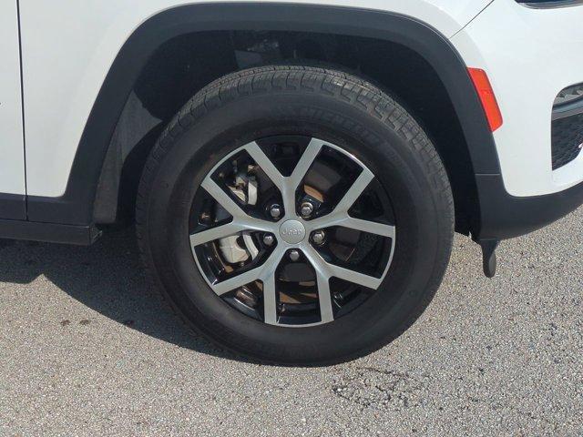 used 2024 Jeep Grand Cherokee car, priced at $40,999