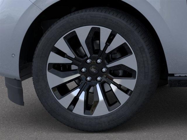 new 2025 Ford Expedition car, priced at $80,745