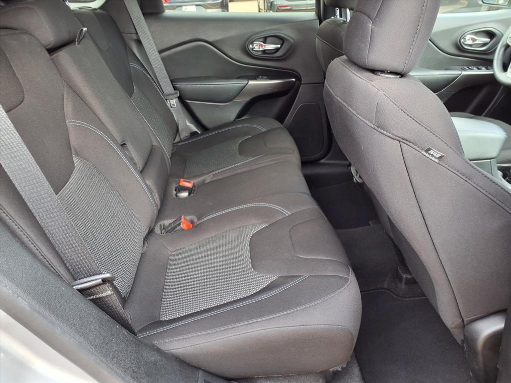 used 2020 Jeep Cherokee car, priced at $12,673