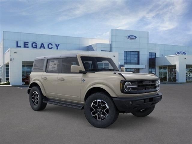 new 2025 Ford Bronco car, priced at $45,620
