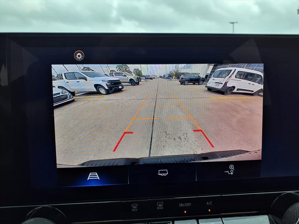 used 2023 Chevrolet Colorado car, priced at $28,900