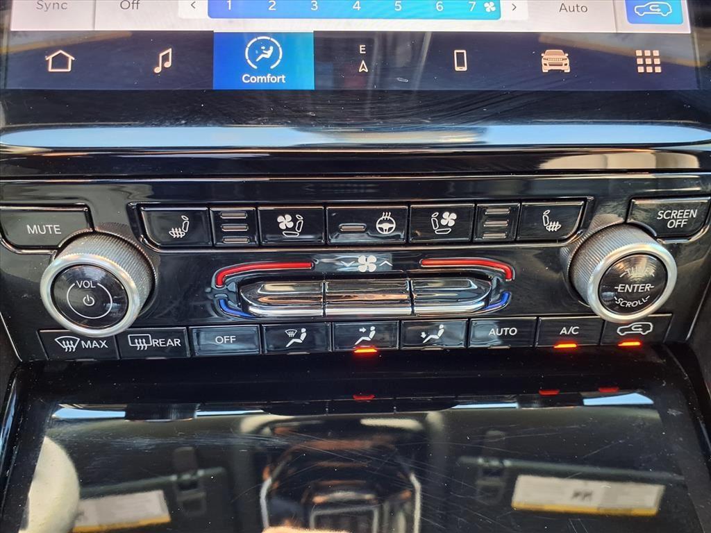 used 2023 Jeep Grand Cherokee car, priced at $38,436