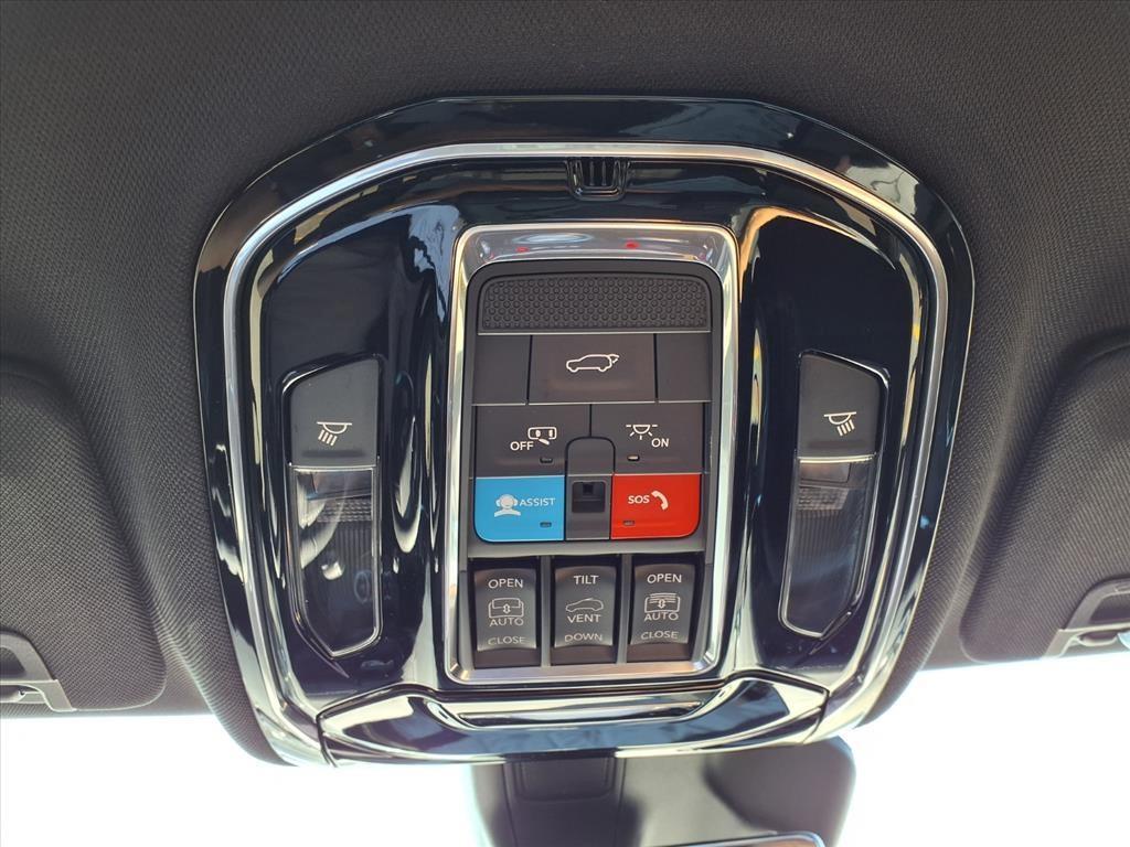 used 2023 Jeep Grand Cherokee car, priced at $38,436