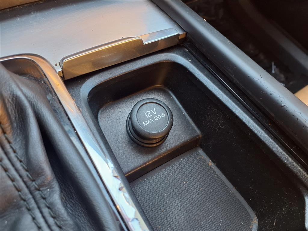 used 2018 Volvo XC90 car, priced at $17,300