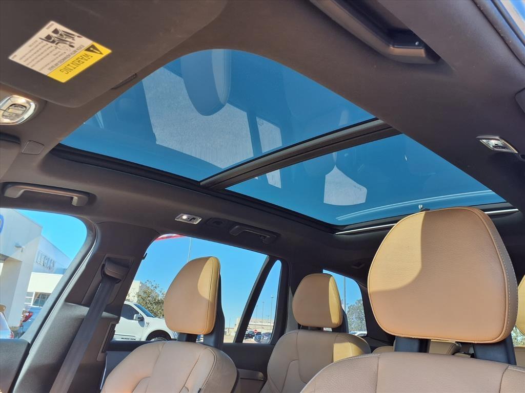 used 2018 Volvo XC90 car, priced at $17,300