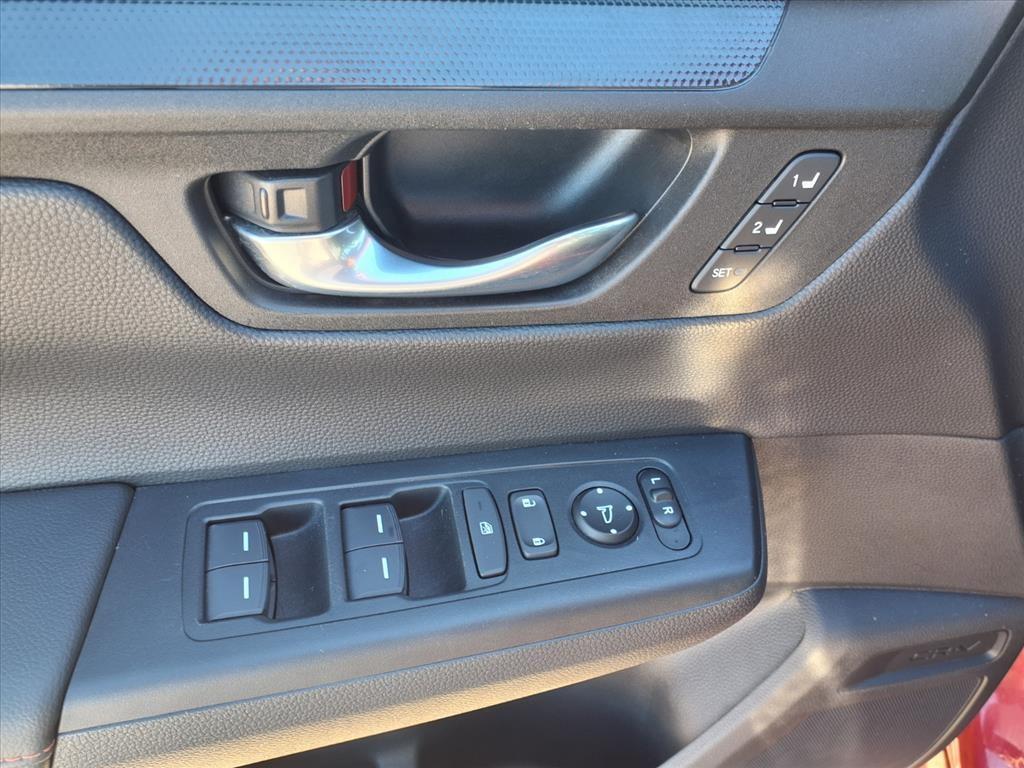 used 2025 Honda CR-V Hybrid car, priced at $31,300