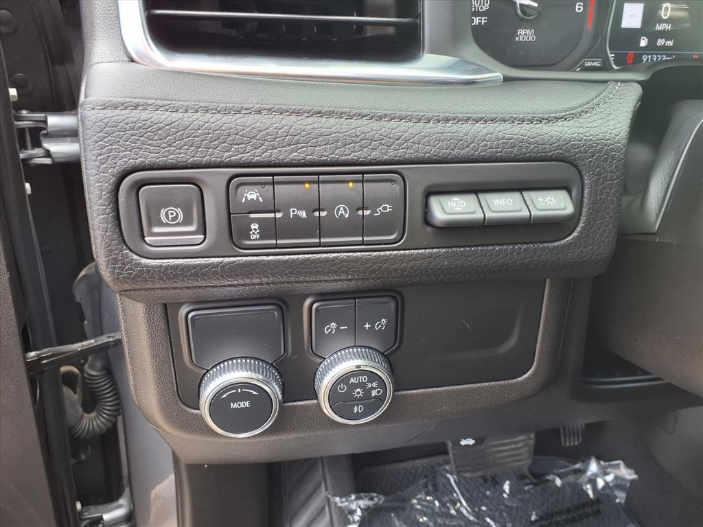 used 2021 GMC Yukon car, priced at $42,807