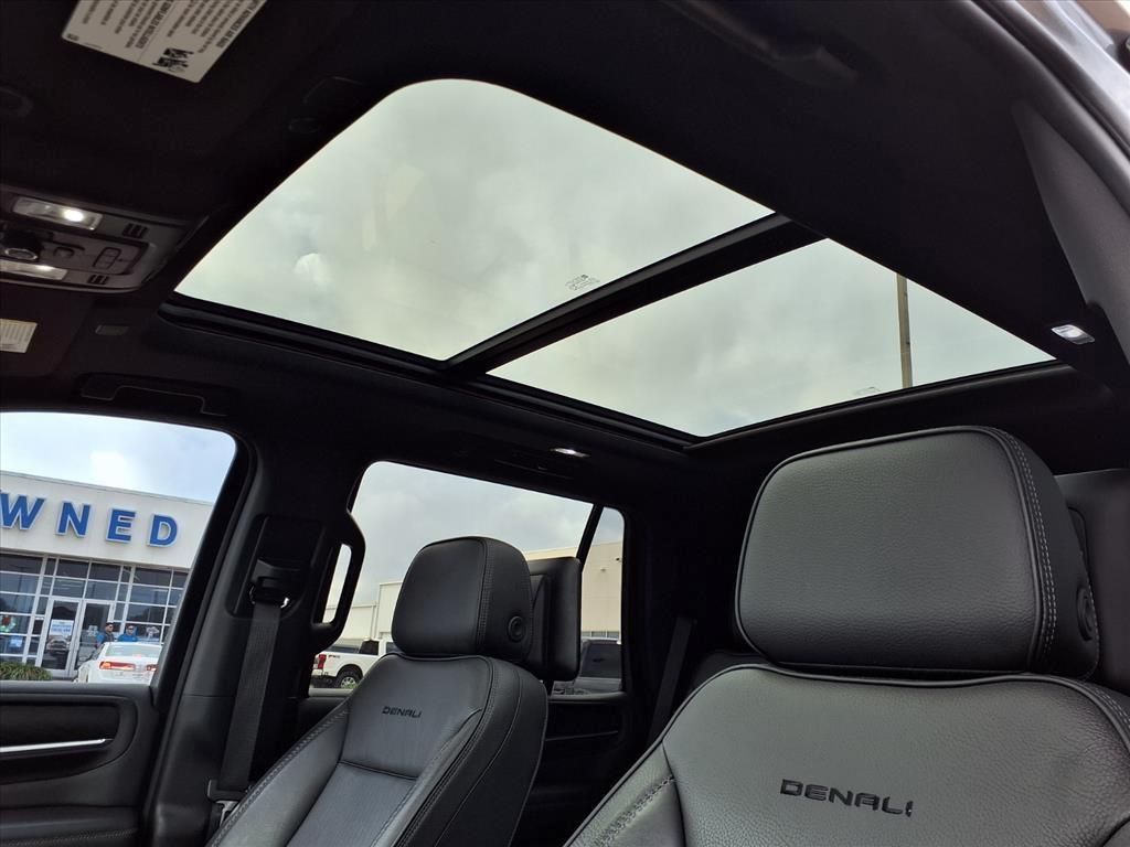 used 2021 GMC Yukon car, priced at $42,807