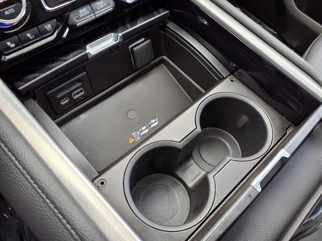 used 2021 GMC Yukon car, priced at $42,807