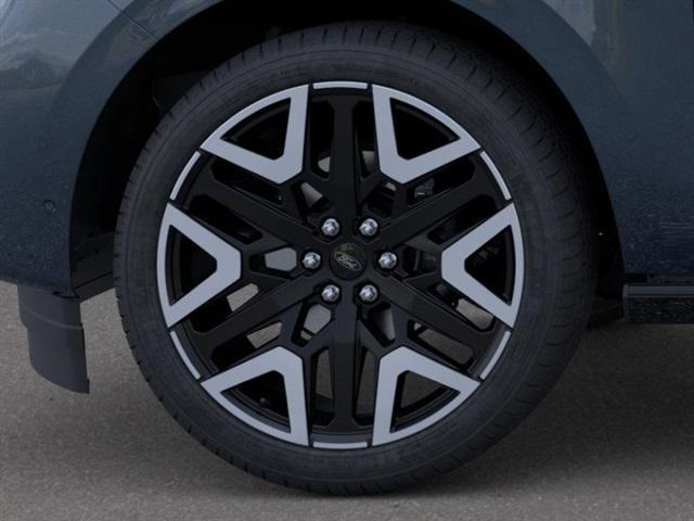 new 2025 Ford Expedition Max car, priced at $96,130