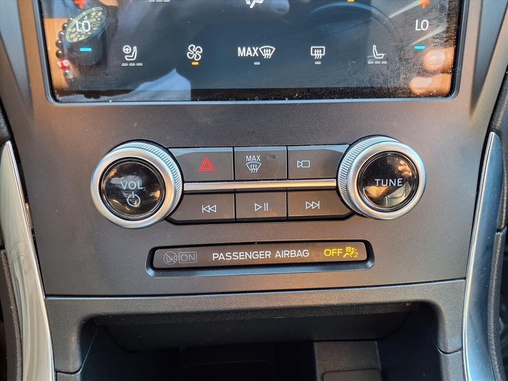 used 2024 Ford Edge car, priced at $27,300