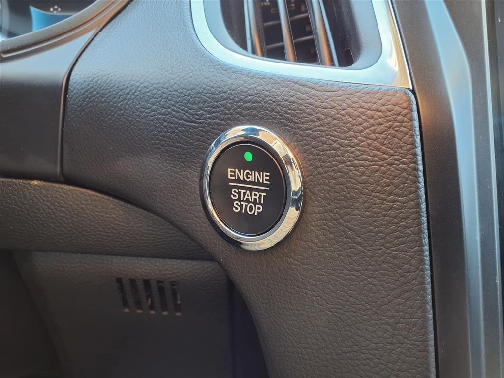 used 2024 Ford Edge car, priced at $27,300