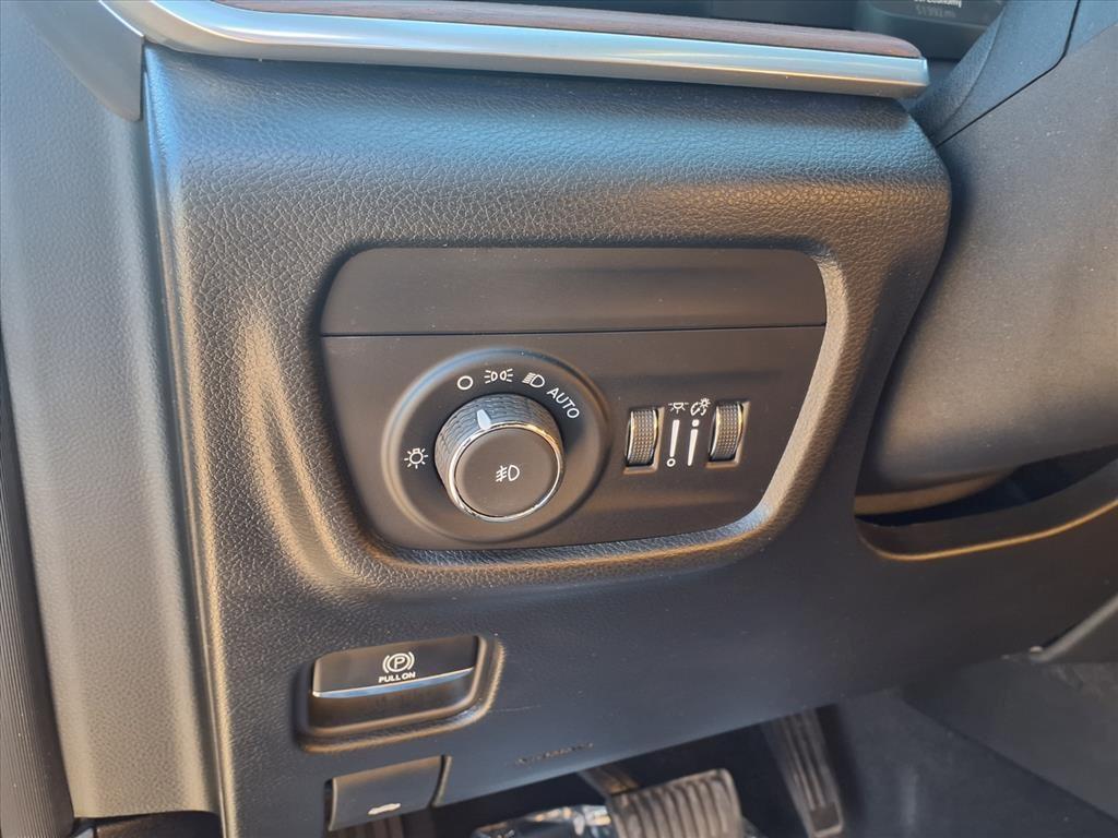 used 2023 Jeep Grand Cherokee L car, priced at $39,900