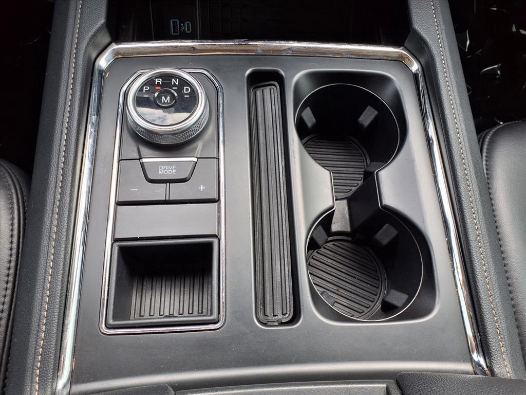 used 2024 Ford Expedition car, priced at $44,100