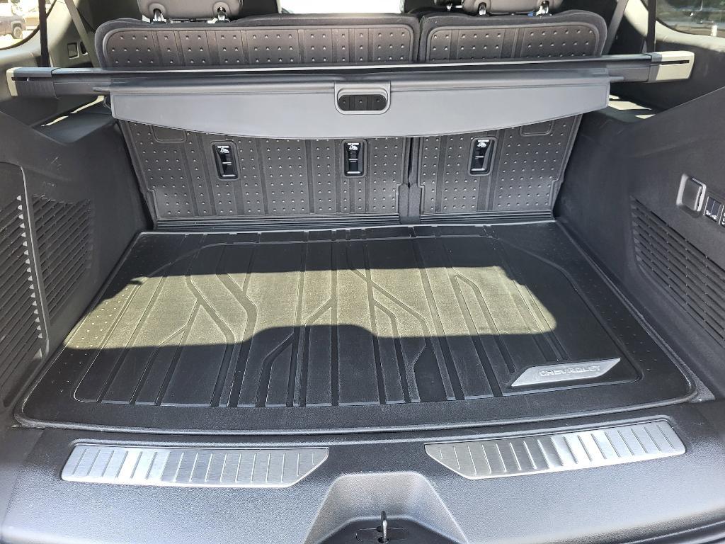 used 2025 Chevrolet Suburban car, priced at $87,414