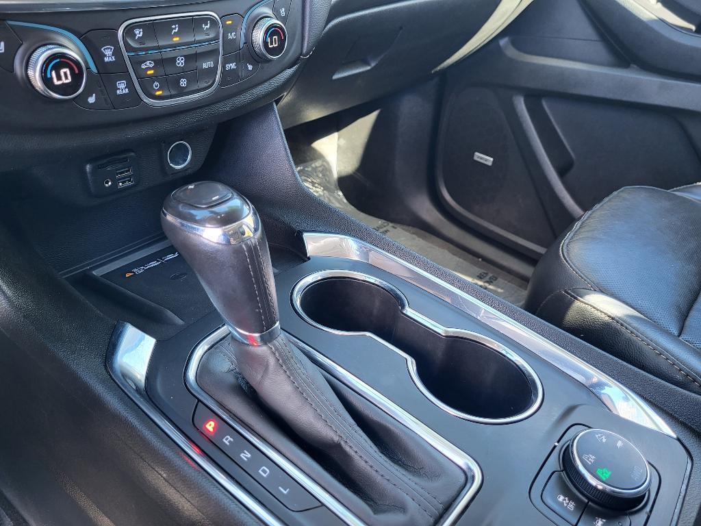 used 2020 Chevrolet Traverse car, priced at $28,990