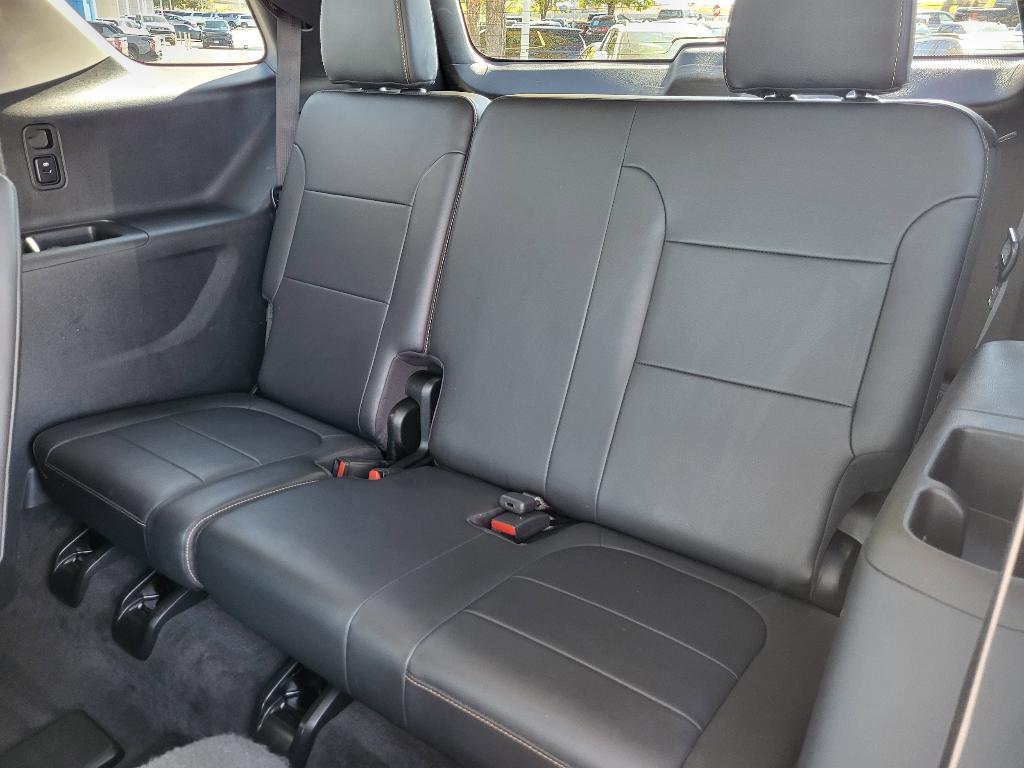 used 2020 Chevrolet Traverse car, priced at $28,990