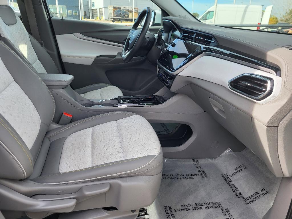 used 2023 Chevrolet Bolt EUV car, priced at $22,990