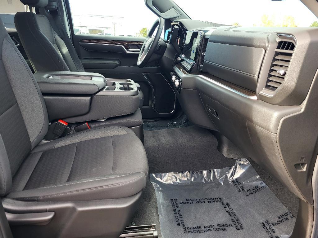 used 2025 GMC Sierra 1500 car, priced at $47,990