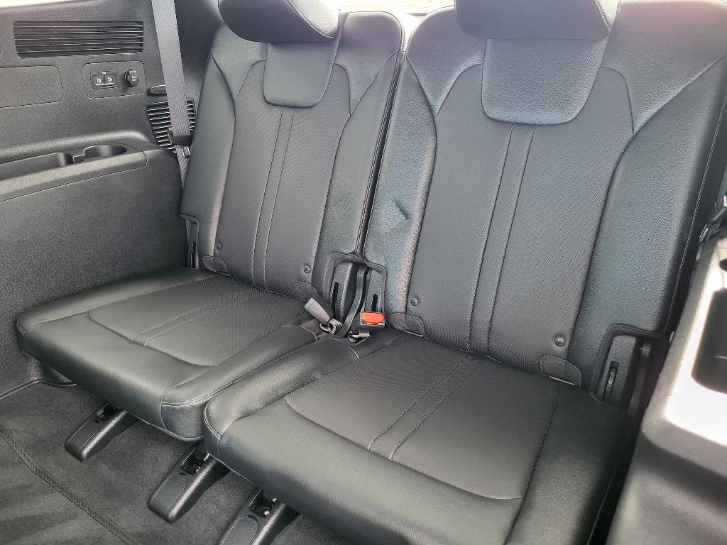 used 2022 Kia Sorento car, priced at $30,799