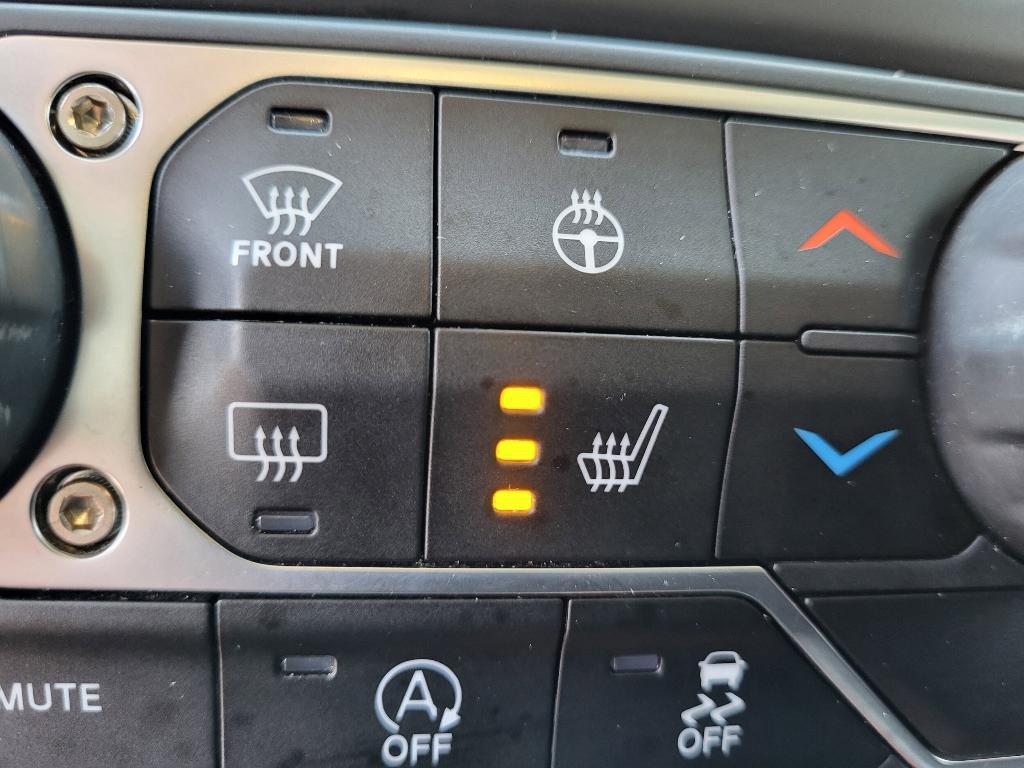 used 2020 Jeep Wrangler Unlimited car, priced at $29,274