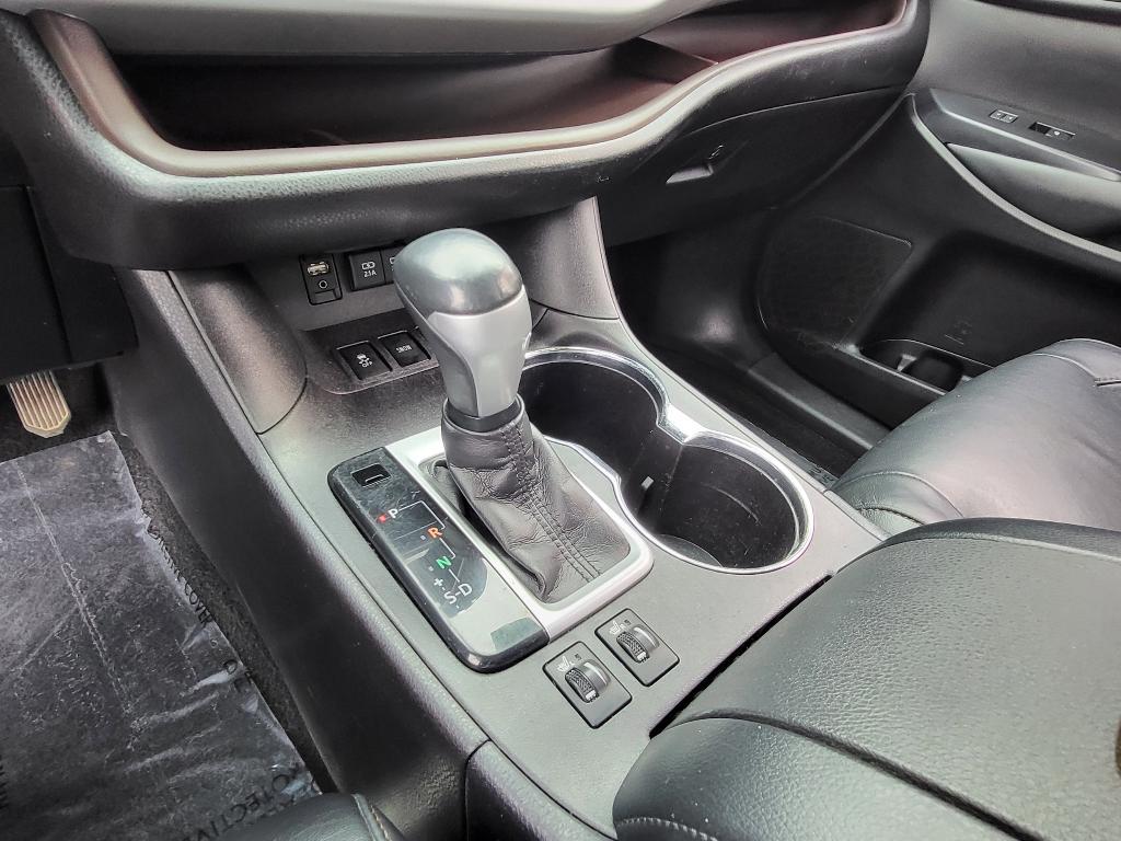 used 2018 Toyota Highlander car, priced at $20,000